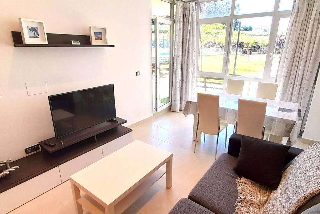 Apartamento Playa Foz Con Jardin Y Piscinaアパートメント エクステリア 写真