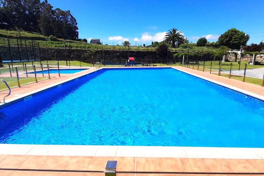 Apartamento Playa Foz Con Jardin Y Piscinaアパートメント エクステリア 写真